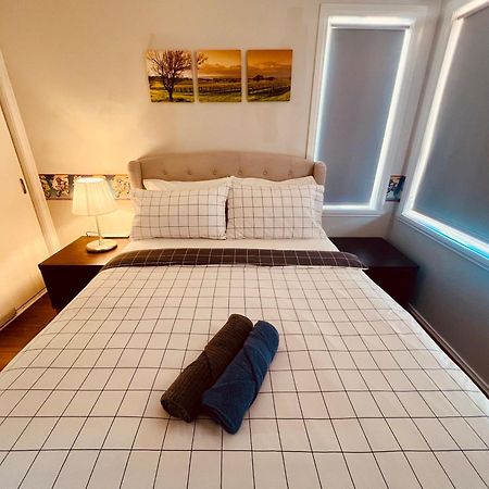 Spacious 6 Bedroom Holiday Home 15 Min Away From Melbourne Airport Sydenham 외부 사진