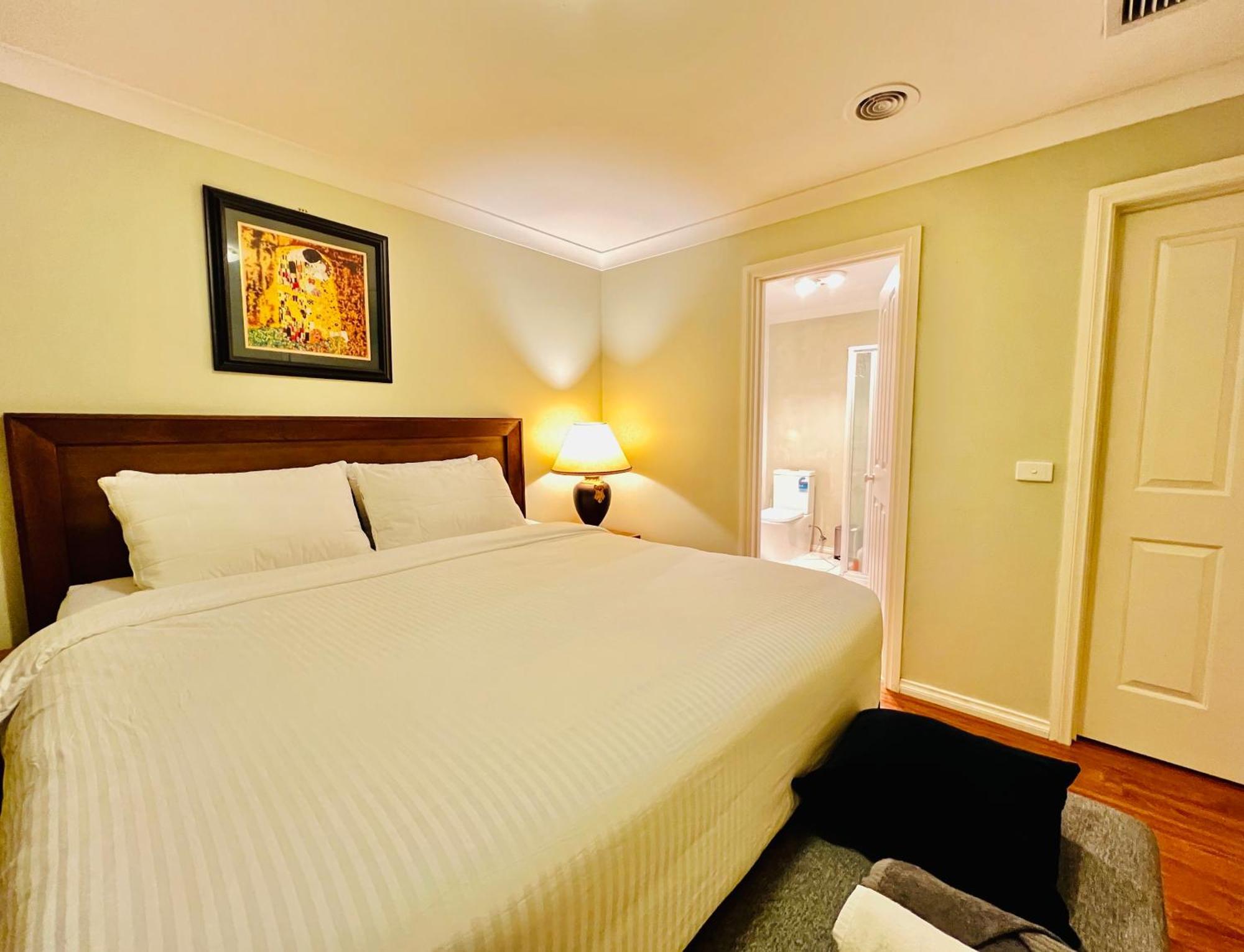 Spacious 6 Bedroom Holiday Home 15 Min Away From Melbourne Airport Sydenham 외부 사진