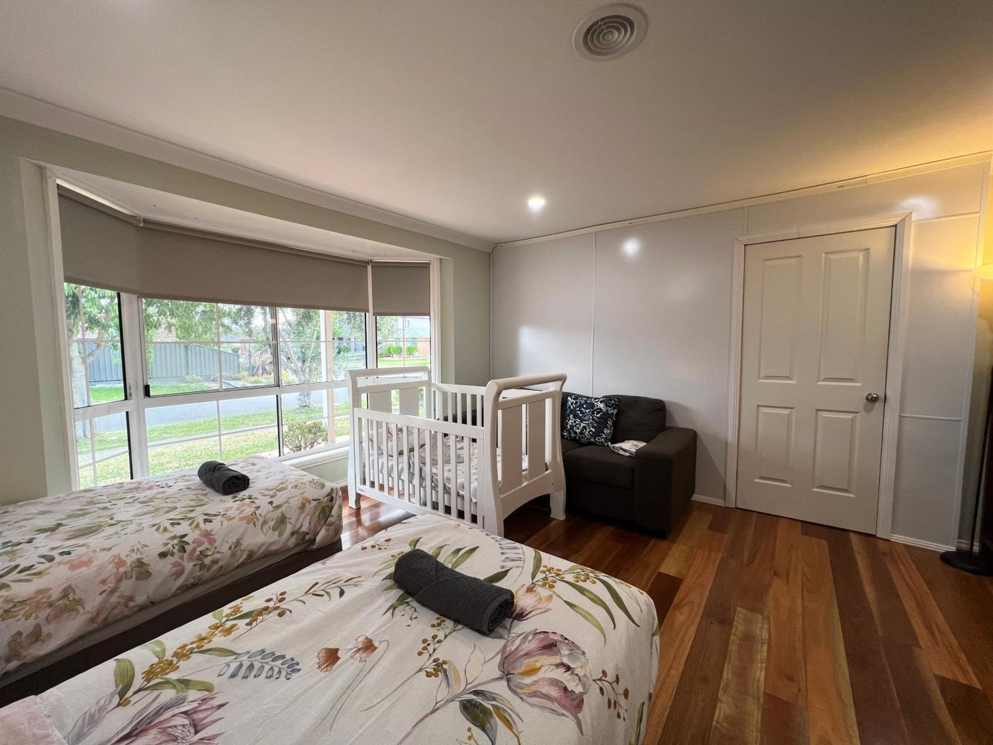 Spacious 6 Bedroom Holiday Home 15 Min Away From Melbourne Airport Sydenham 외부 사진