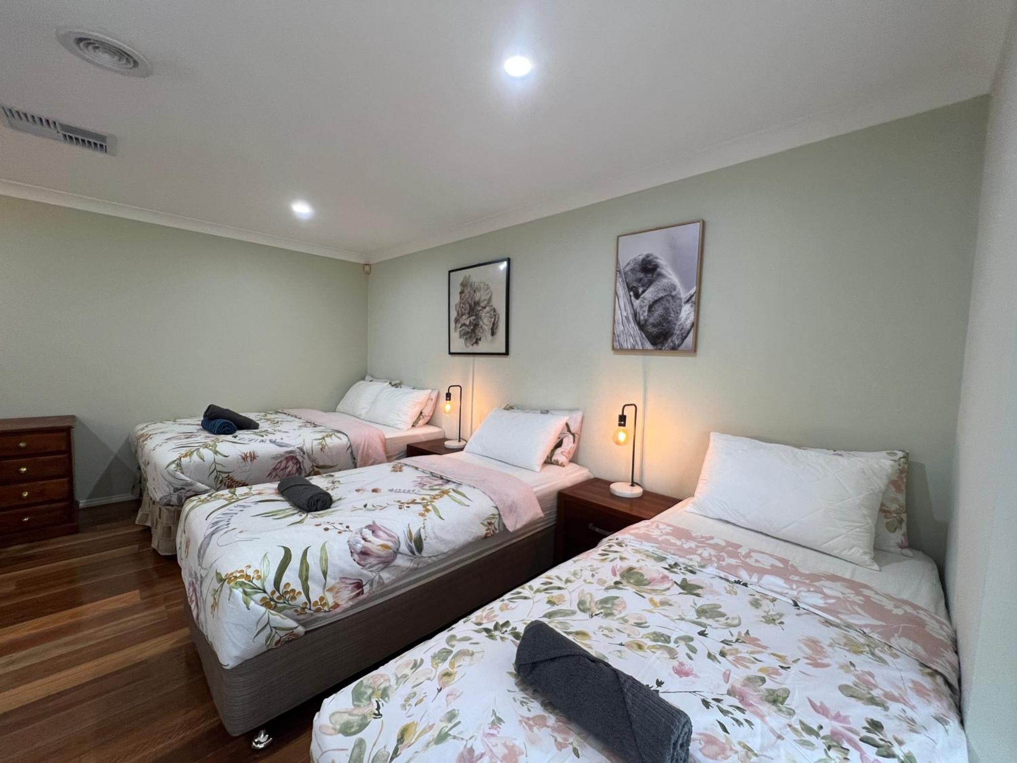 Spacious 6 Bedroom Holiday Home 15 Min Away From Melbourne Airport Sydenham 외부 사진