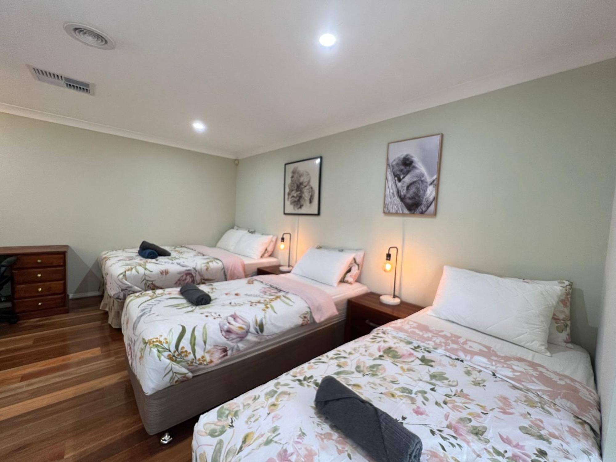Spacious 6 Bedroom Holiday Home 15 Min Away From Melbourne Airport Sydenham 외부 사진
