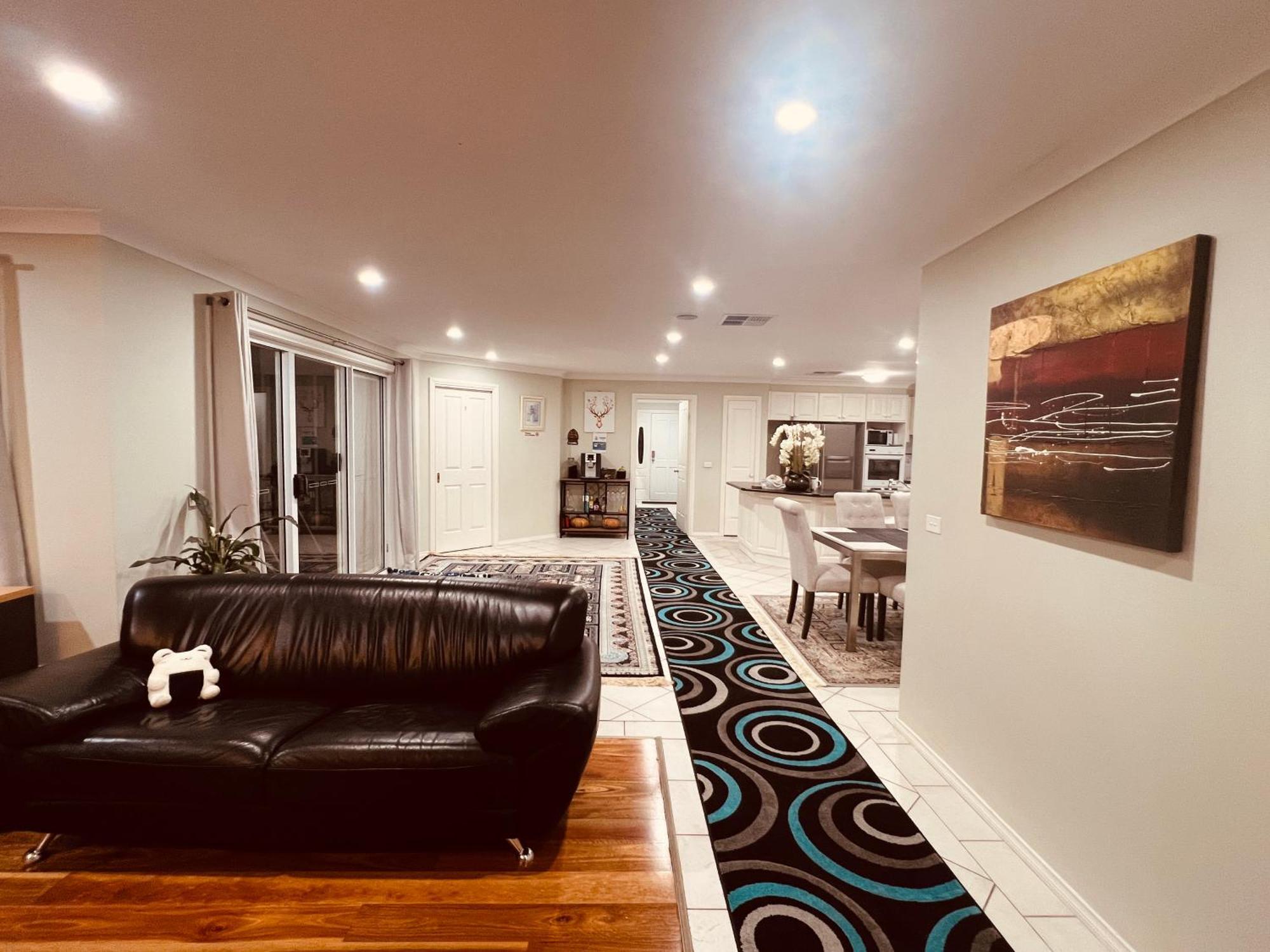 Spacious 6 Bedroom Holiday Home 15 Min Away From Melbourne Airport Sydenham 외부 사진
