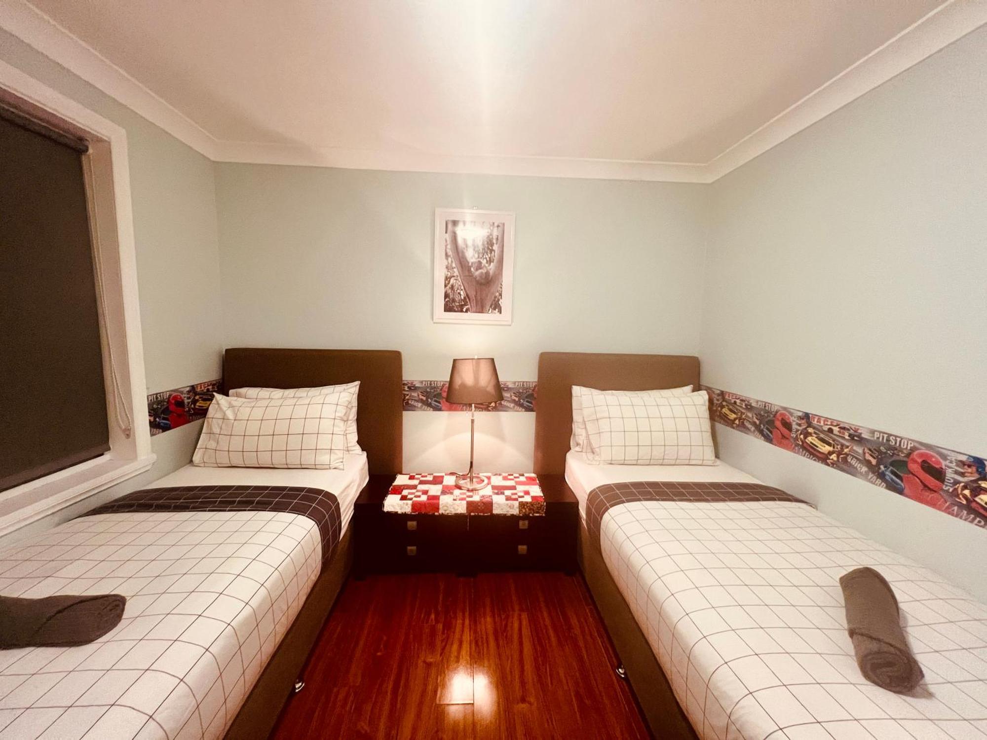 Spacious 6 Bedroom Holiday Home 15 Min Away From Melbourne Airport Sydenham 외부 사진