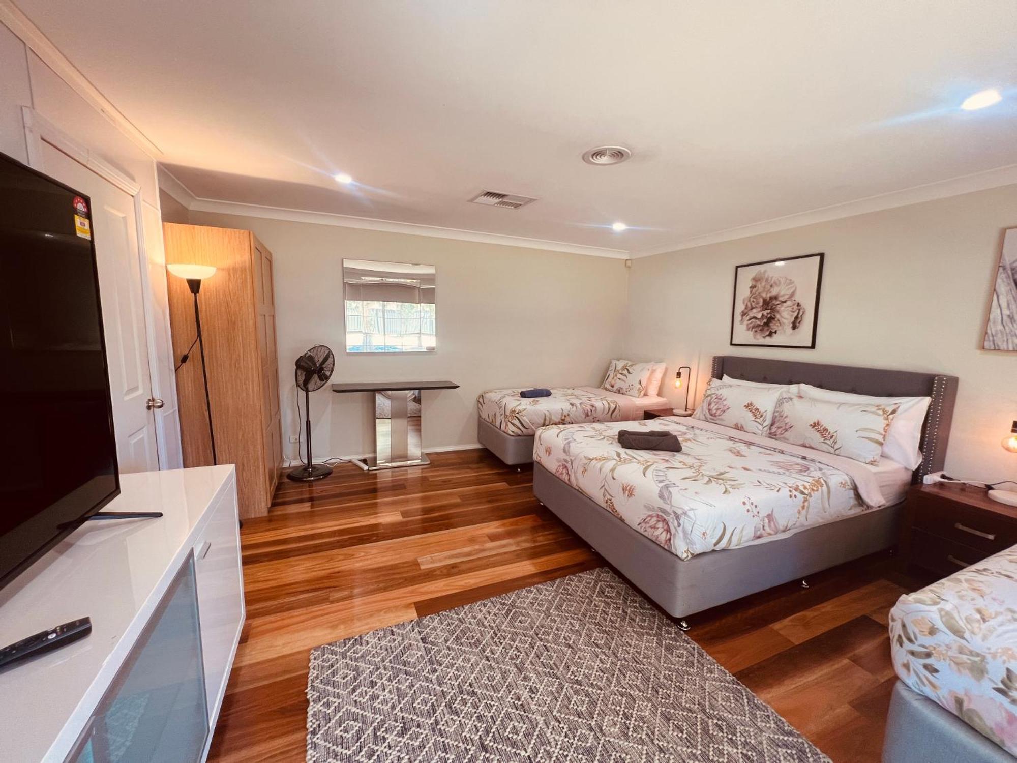 Spacious 6 Bedroom Holiday Home 15 Min Away From Melbourne Airport Sydenham 외부 사진